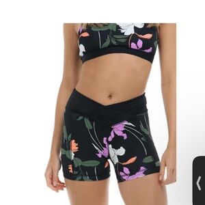 Body glove Dreamy Speedy Swil Shorts, NWT